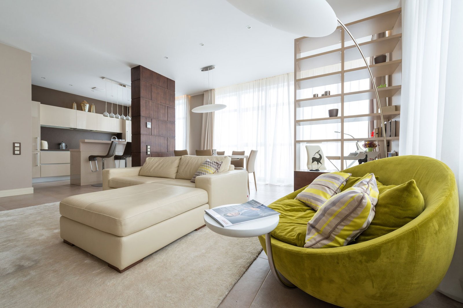 Cozy carpet flooring in a living room by Empire Flooring in Spring, TX