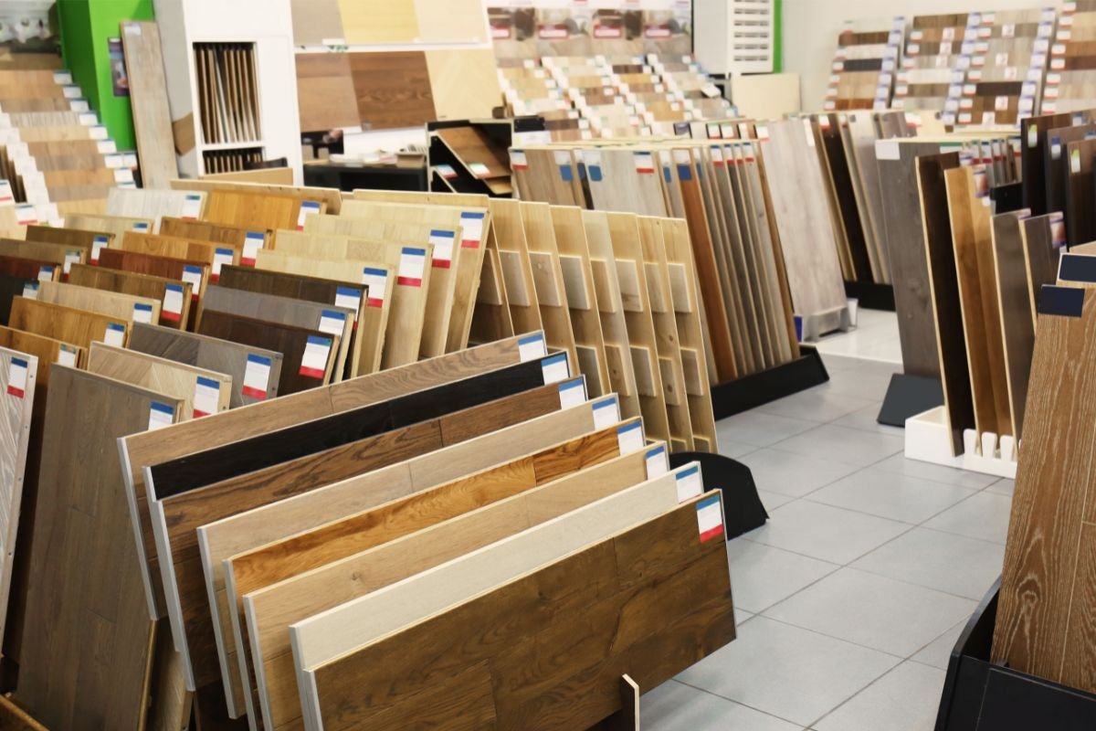 Variety of laminate flooring options available near Spring, TX